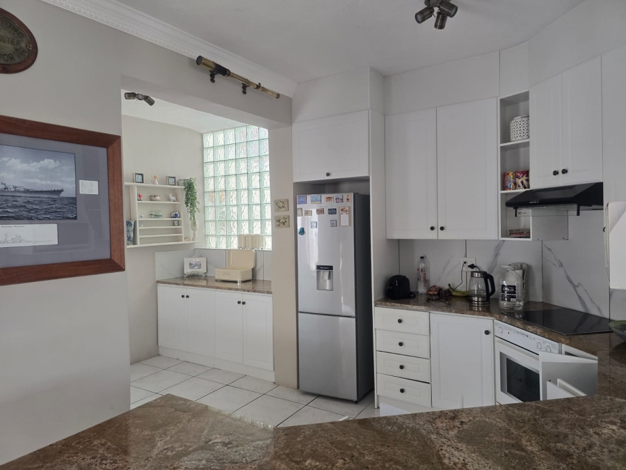 4 Bedroom Property for Sale in Royal Alfred Marina Eastern Cape